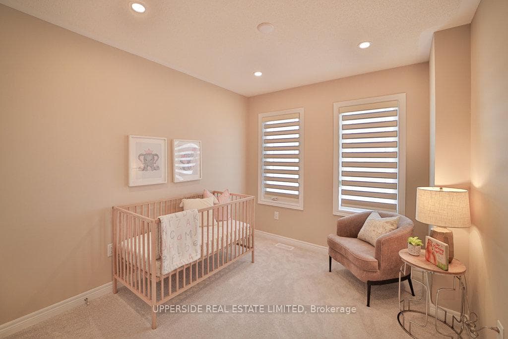 7 Milady Crescent photo 34