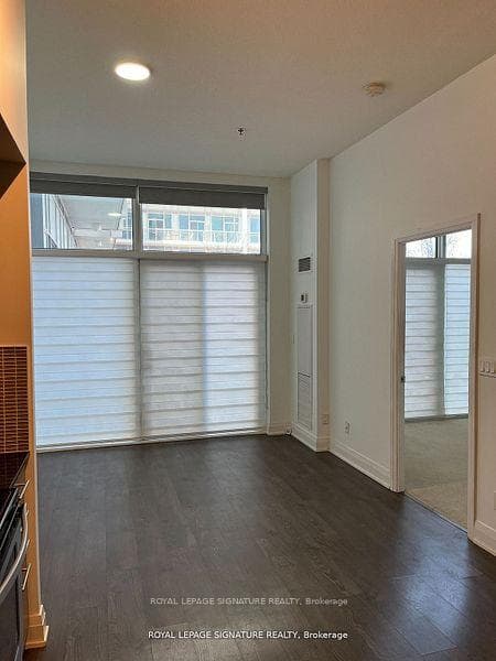 55 Speers Road Unit 105 photo 4