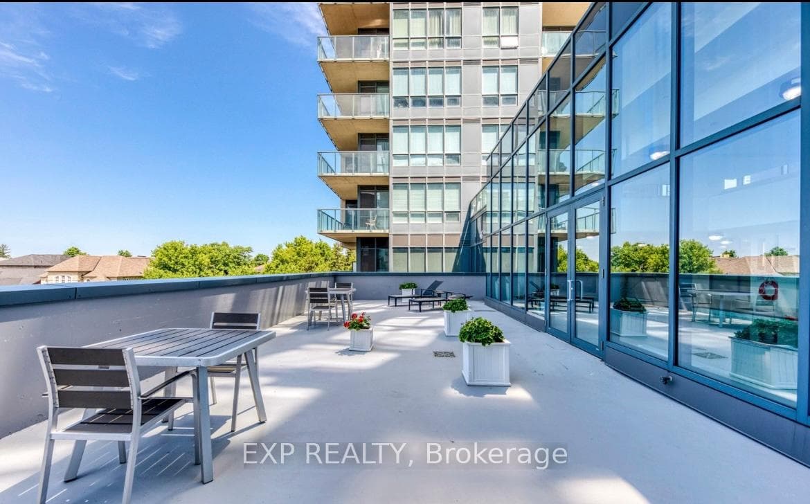 9088 Yonge Street Unit 1503A photo 27