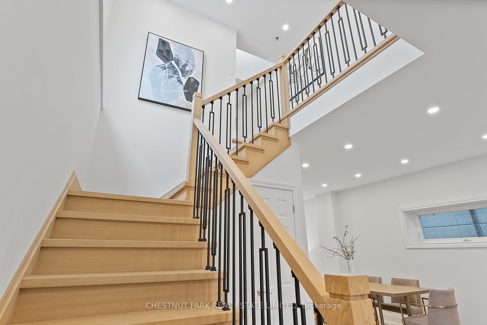 207 Glengarry Avenue photo 18