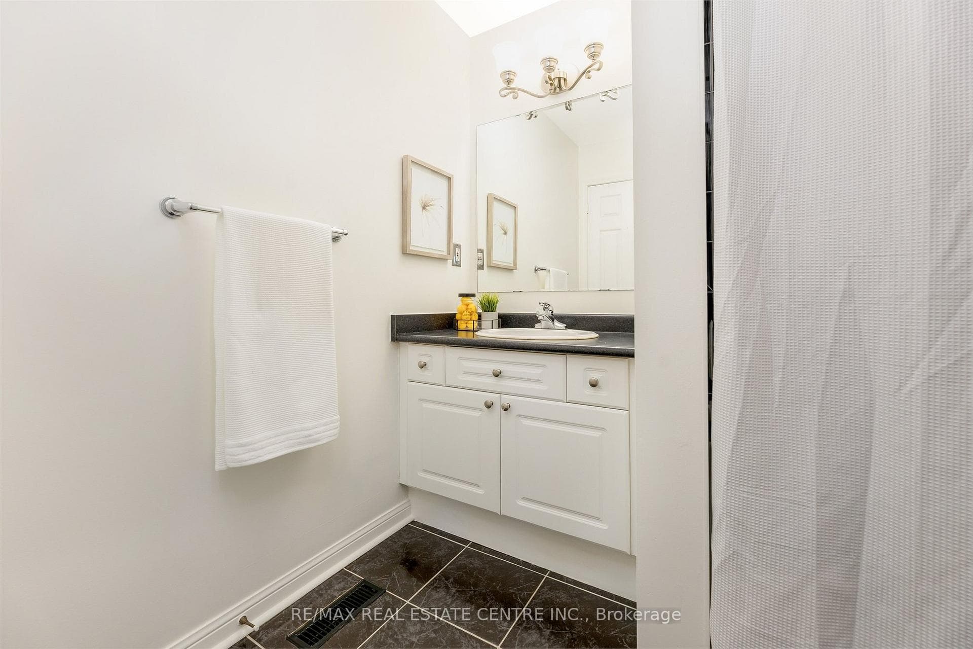 430 Patterson Drive photo 17