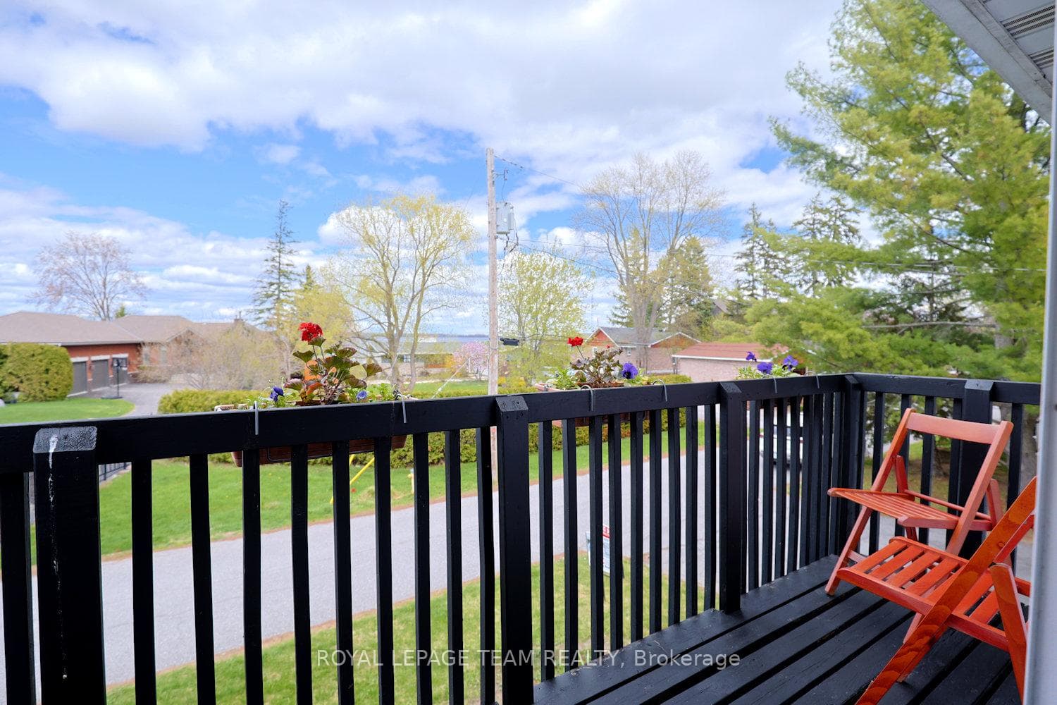 136 James Cummings Avenue photo 13