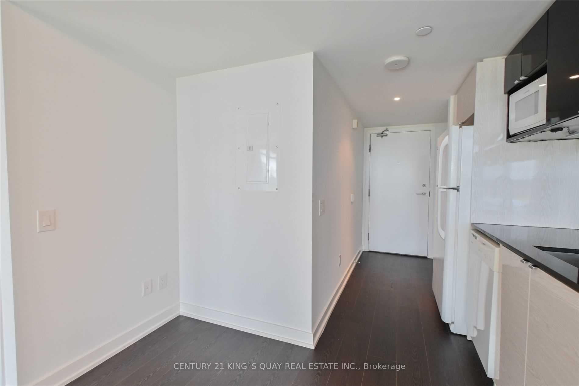 72 Esther Shiner Boulevard Unit 1910 photo 13