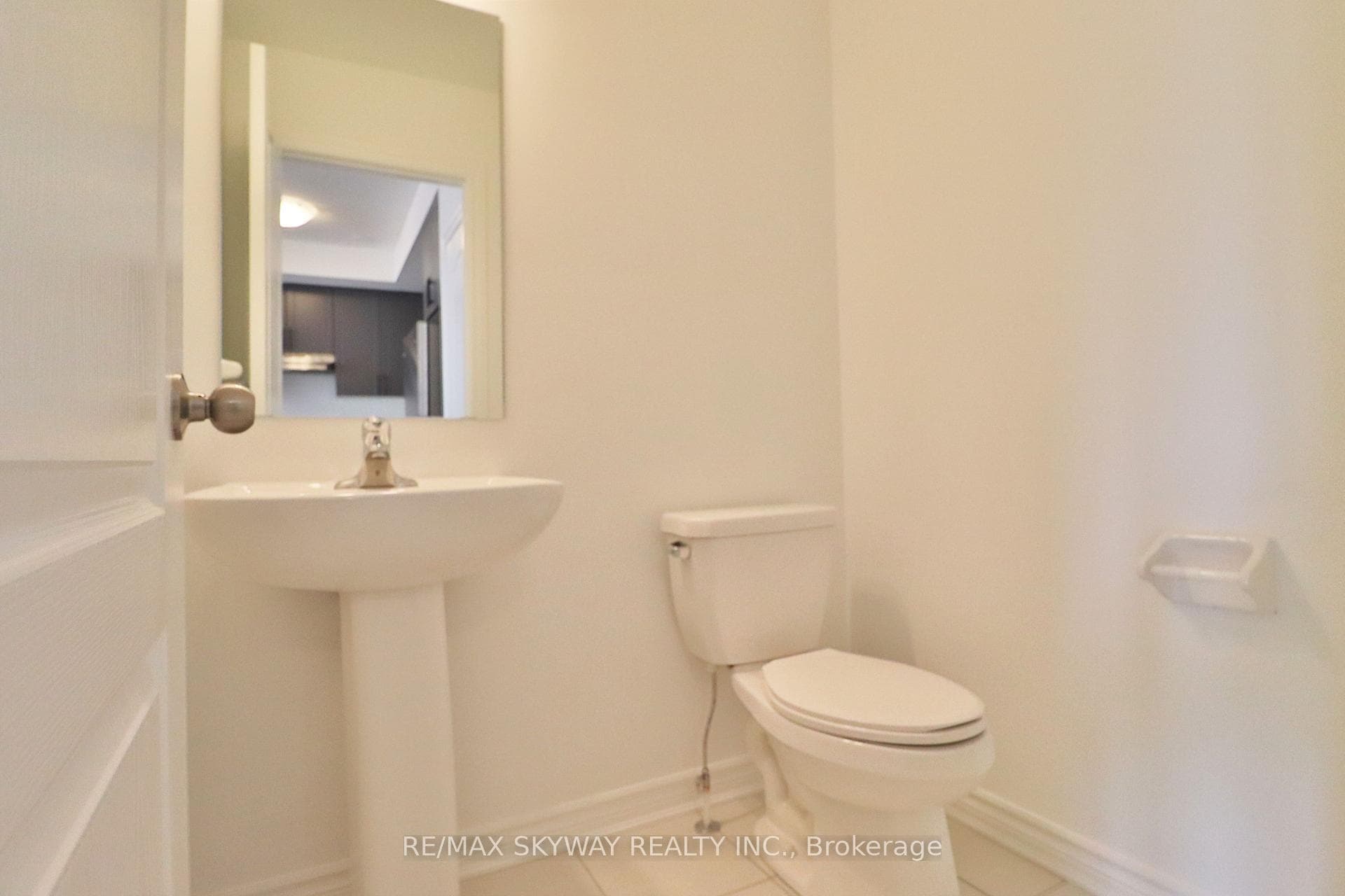 13 Tiveron Avenue photo 15