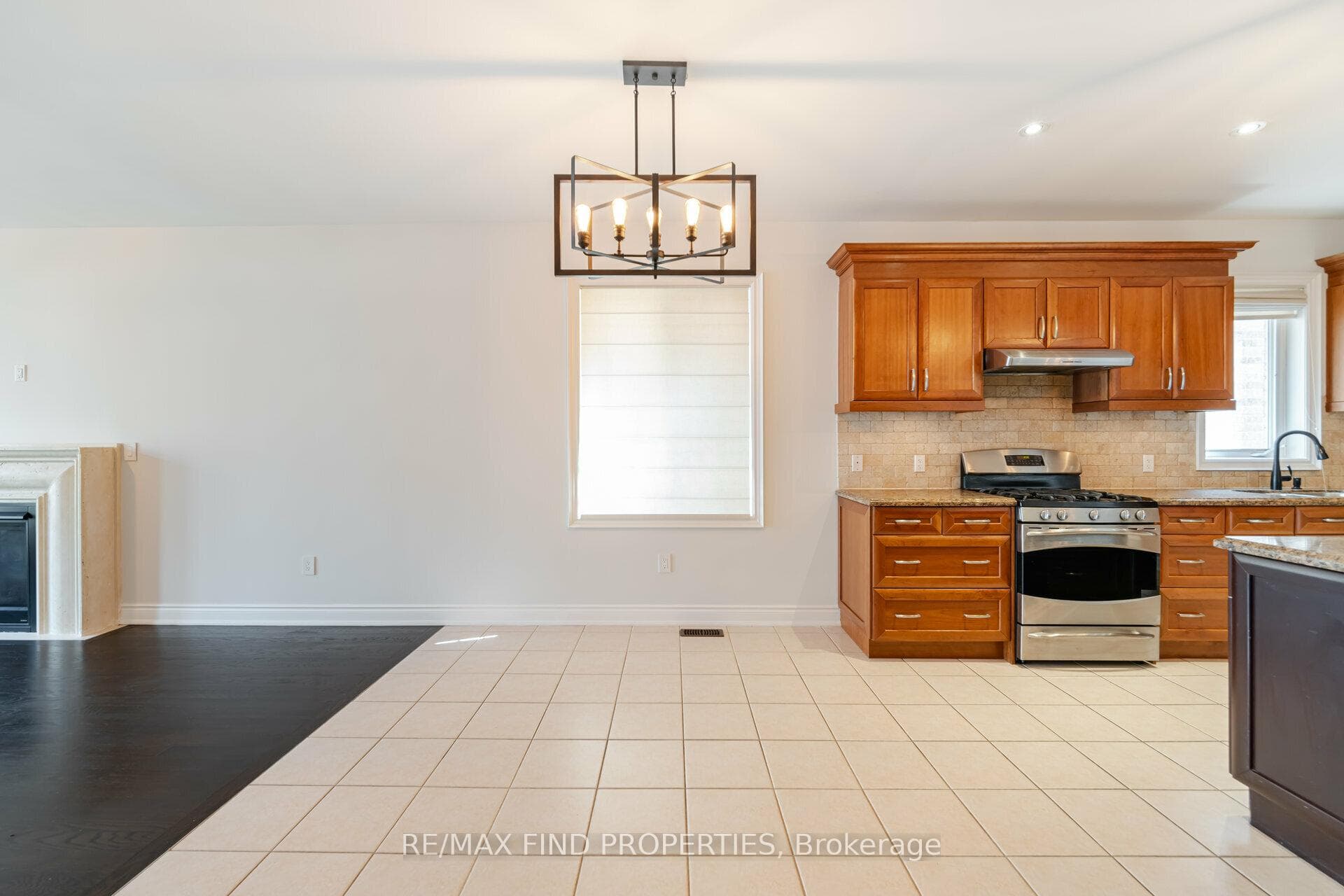 3207 Stocksbridge Avenue photo 14