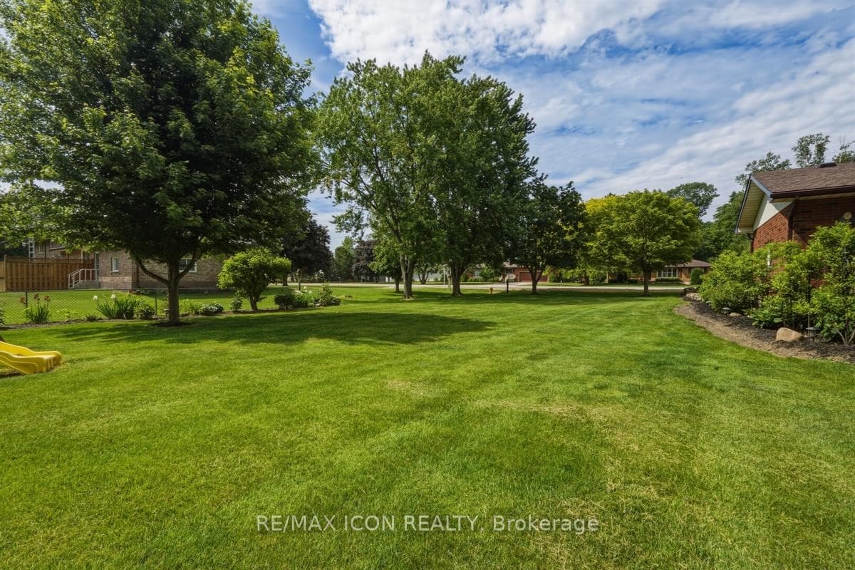 10810 Graham Road photo 47