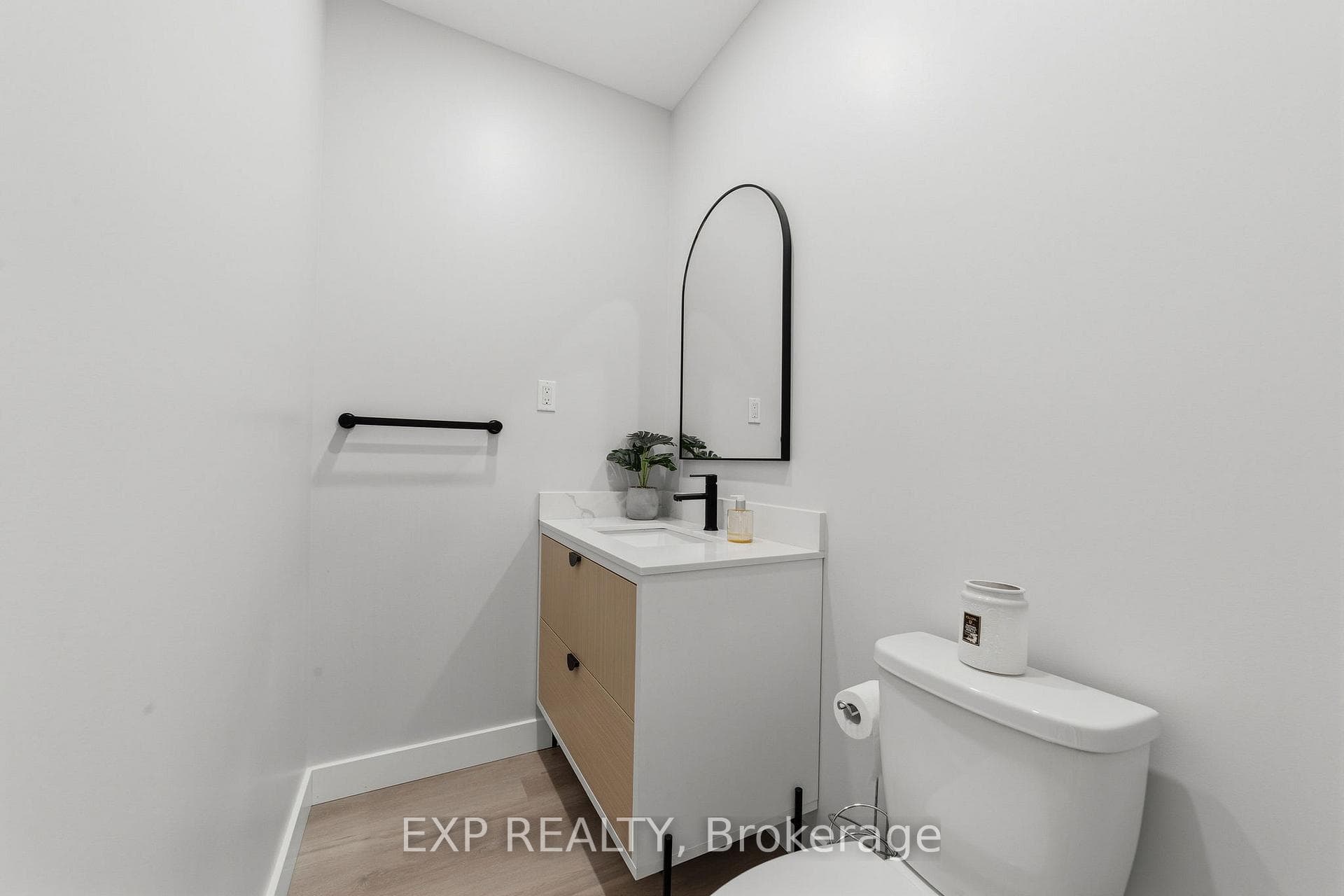 113 Edgewater Boulevard photo 38