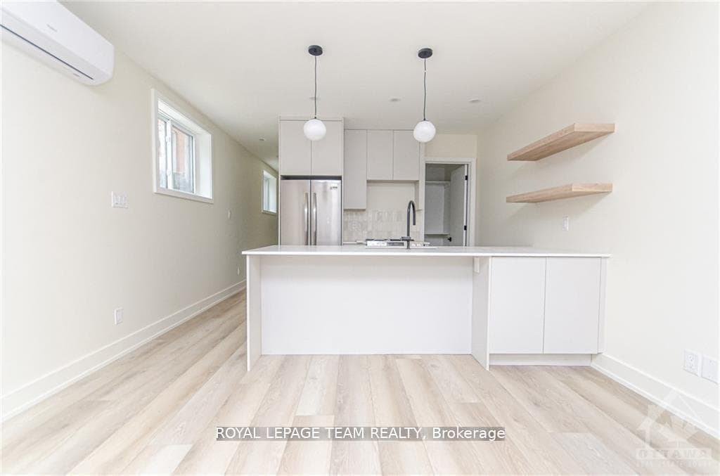 13B FIFTH Avenue Unit 2 photo 3