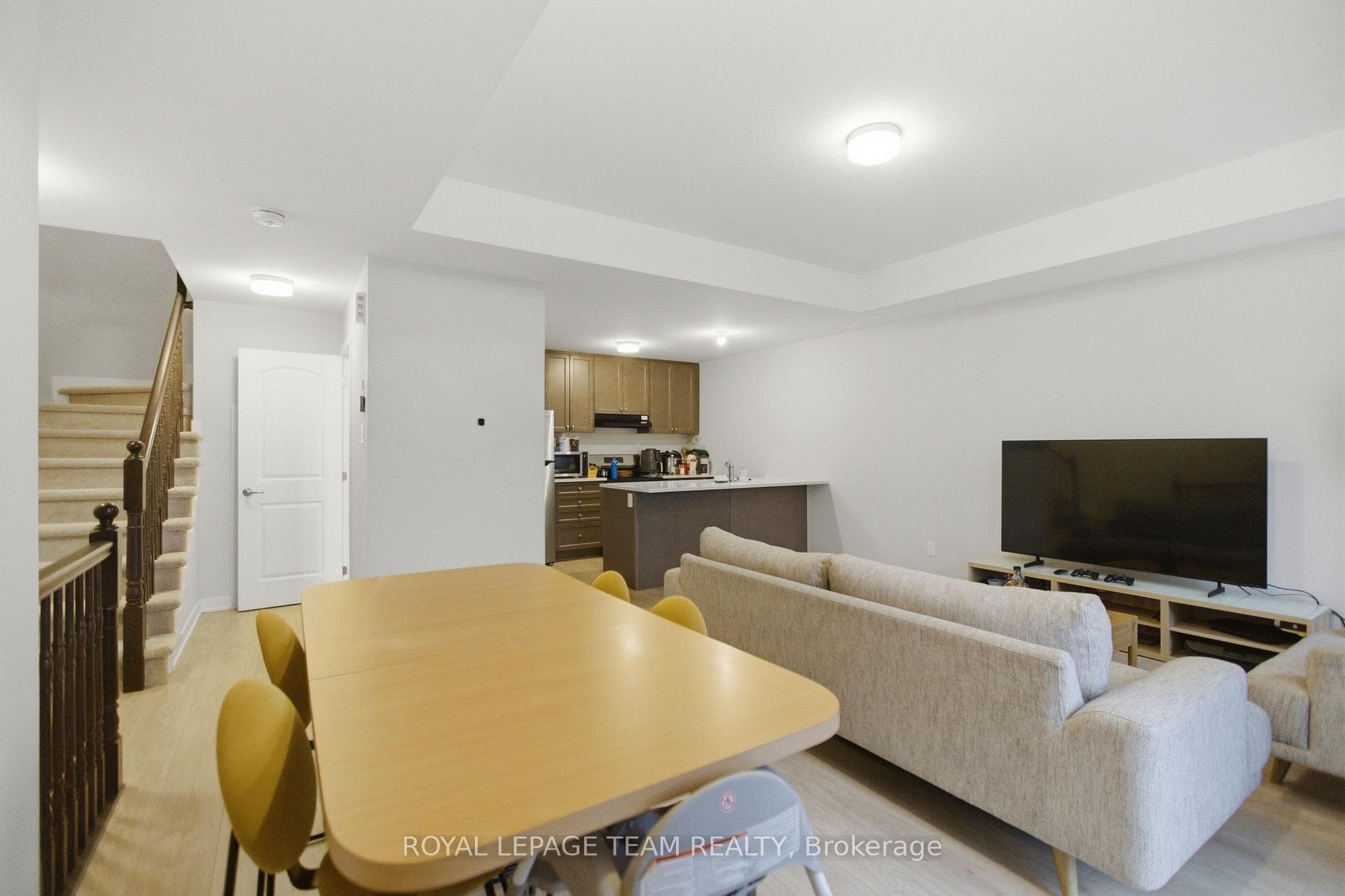 918 Parnian Private photo 7