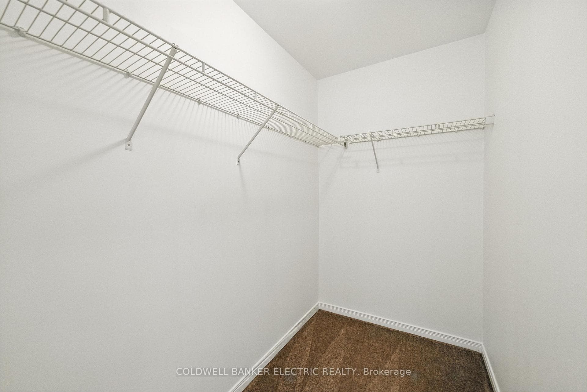 1651 Hetherington Drive photo 24