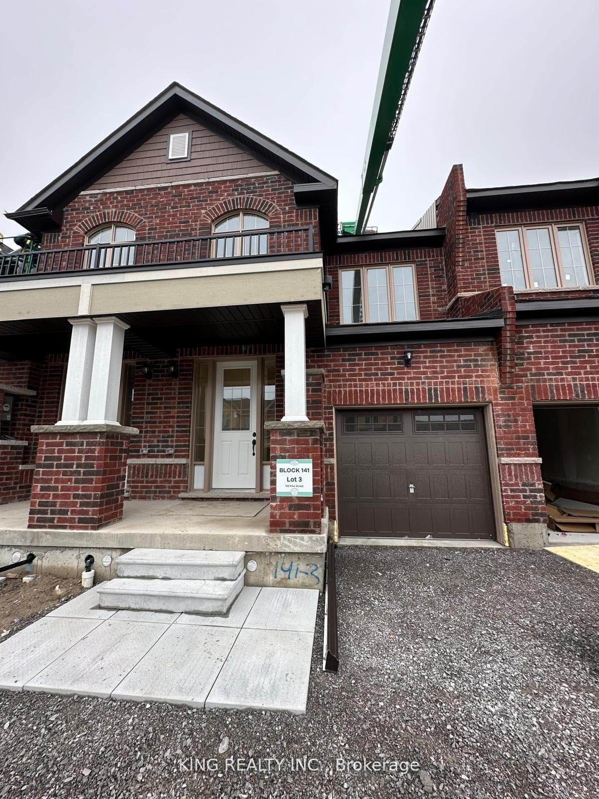 120 Pike Street photo 1