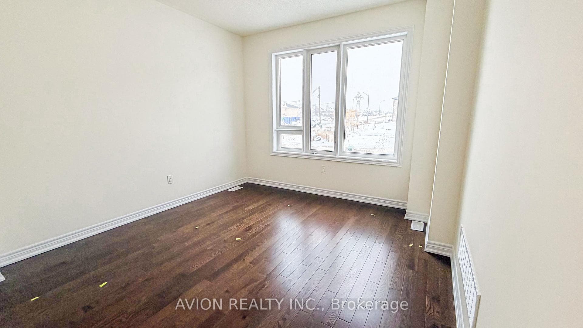 131 Vine Cliff Boulevard photo 3