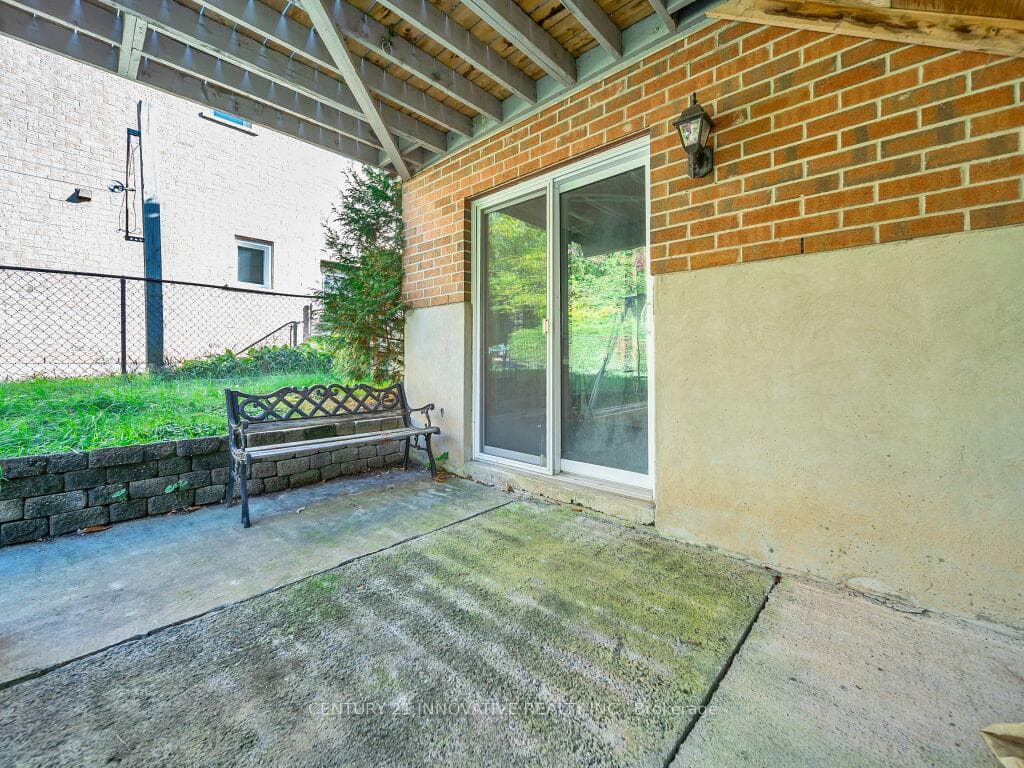 838 Mackendrick Drive photo 33