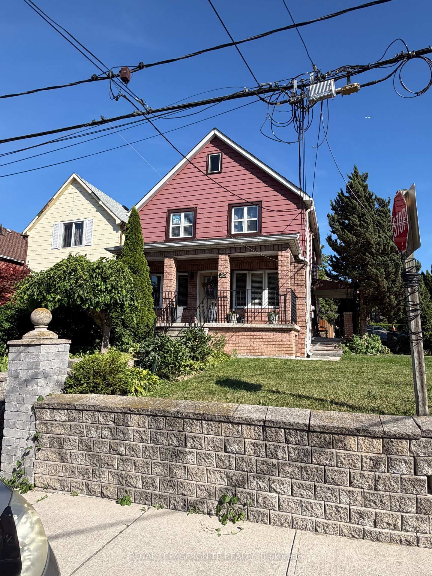35 Hillary Avenue photo 14