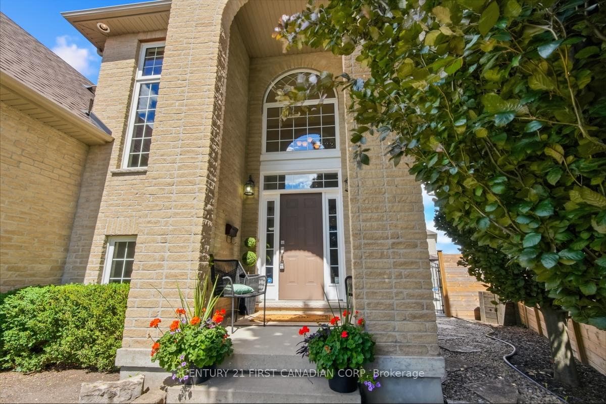 1694 Green Gables Road photo 3