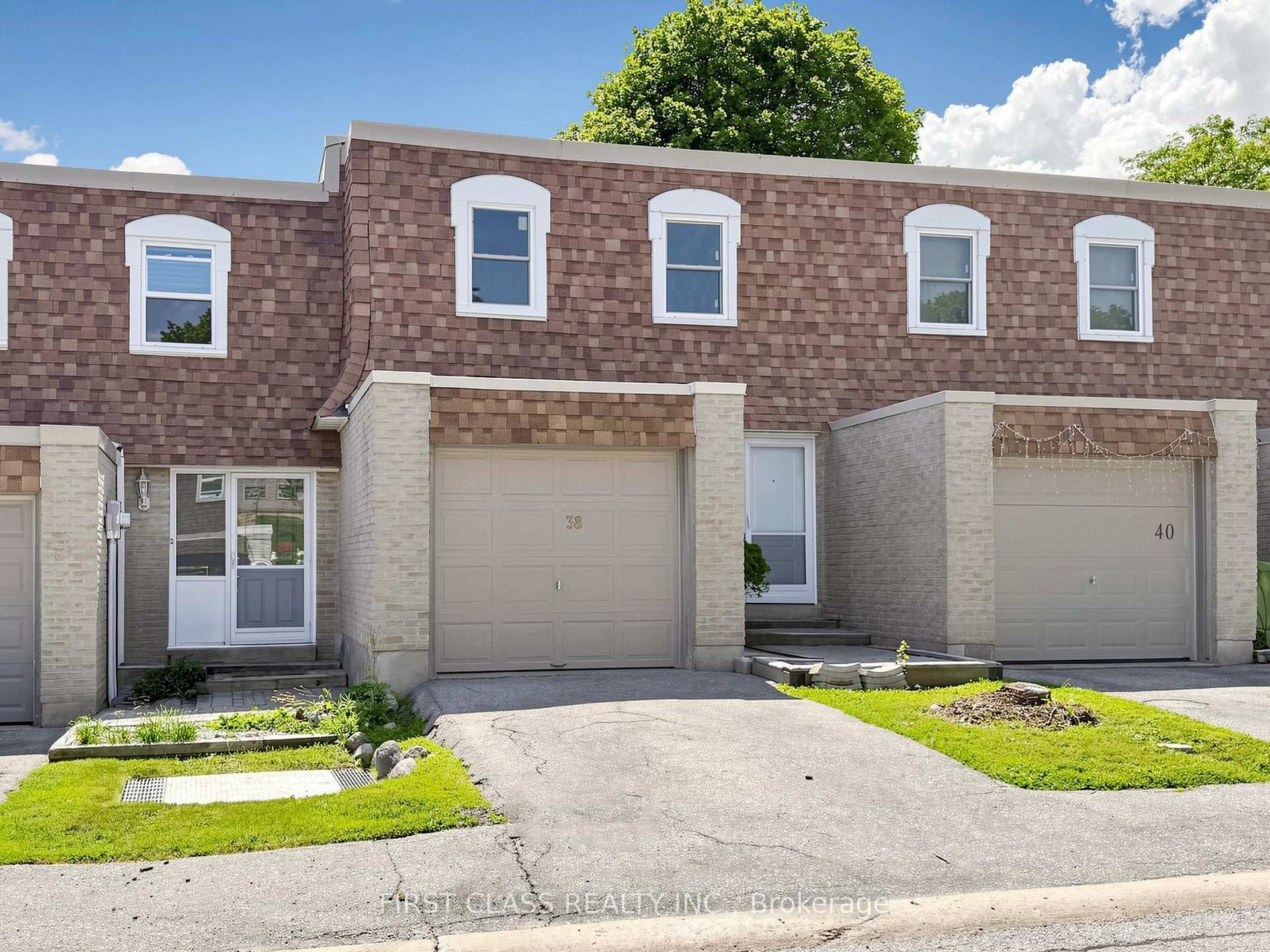 850 Huntingwood Drive Unit 38 photo 1