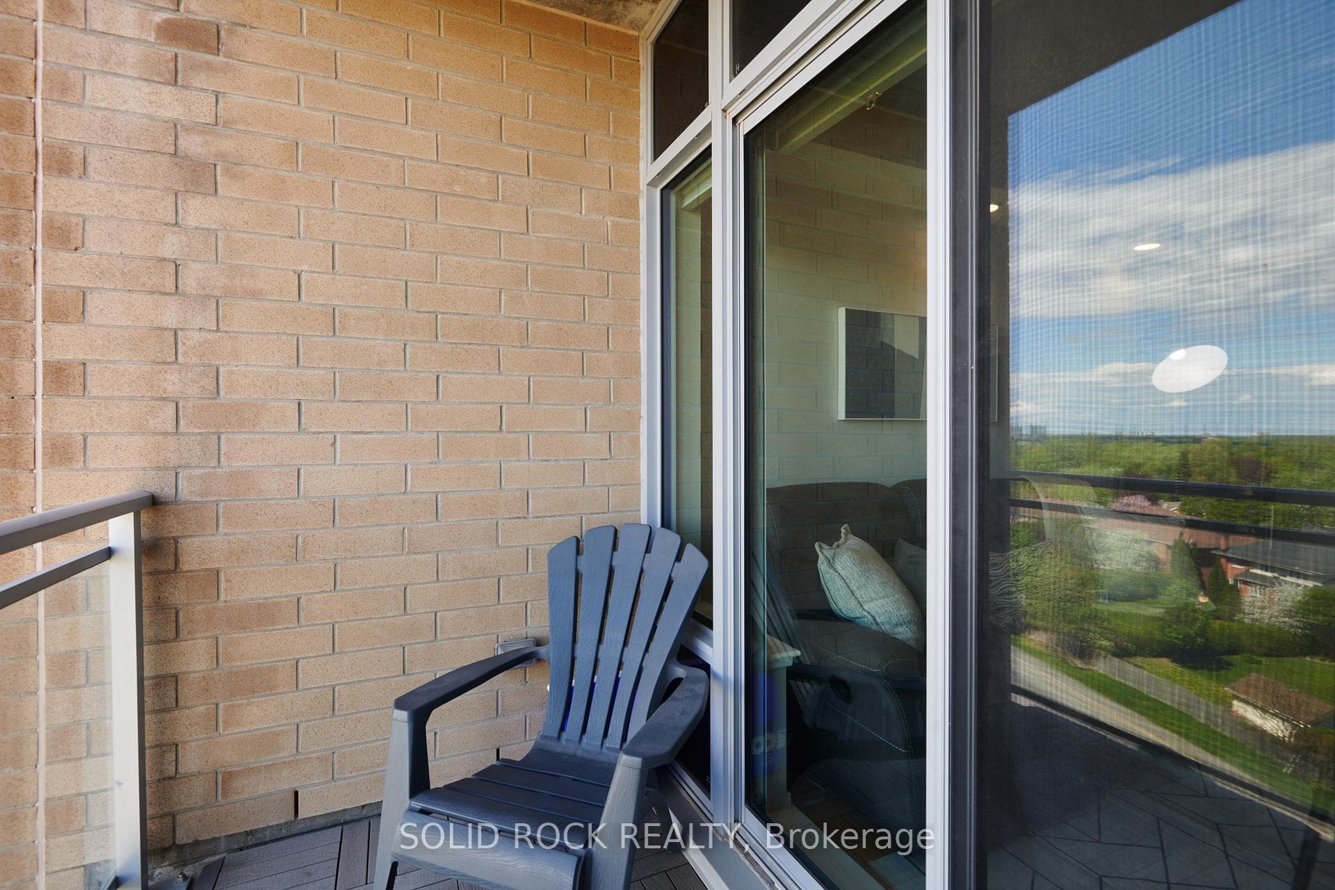 330 Titan Private Unit 712 photo 22