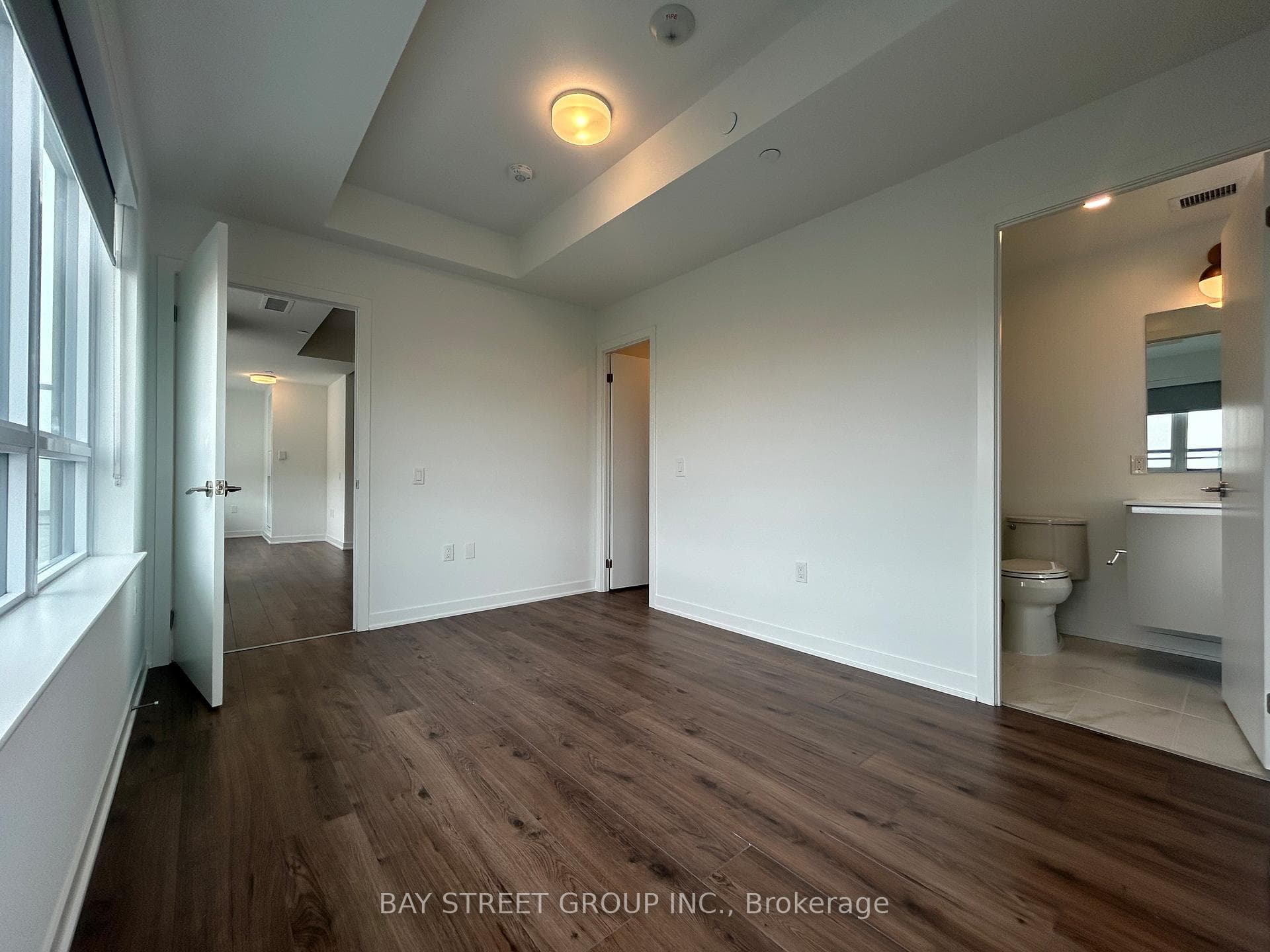 395 Dundas Street Unit 307 photo 7