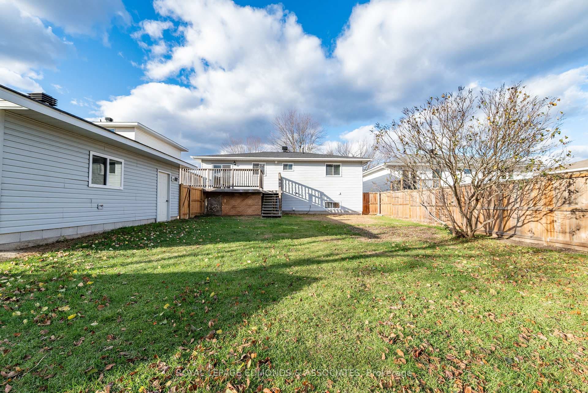 4 Craig Place photo 31