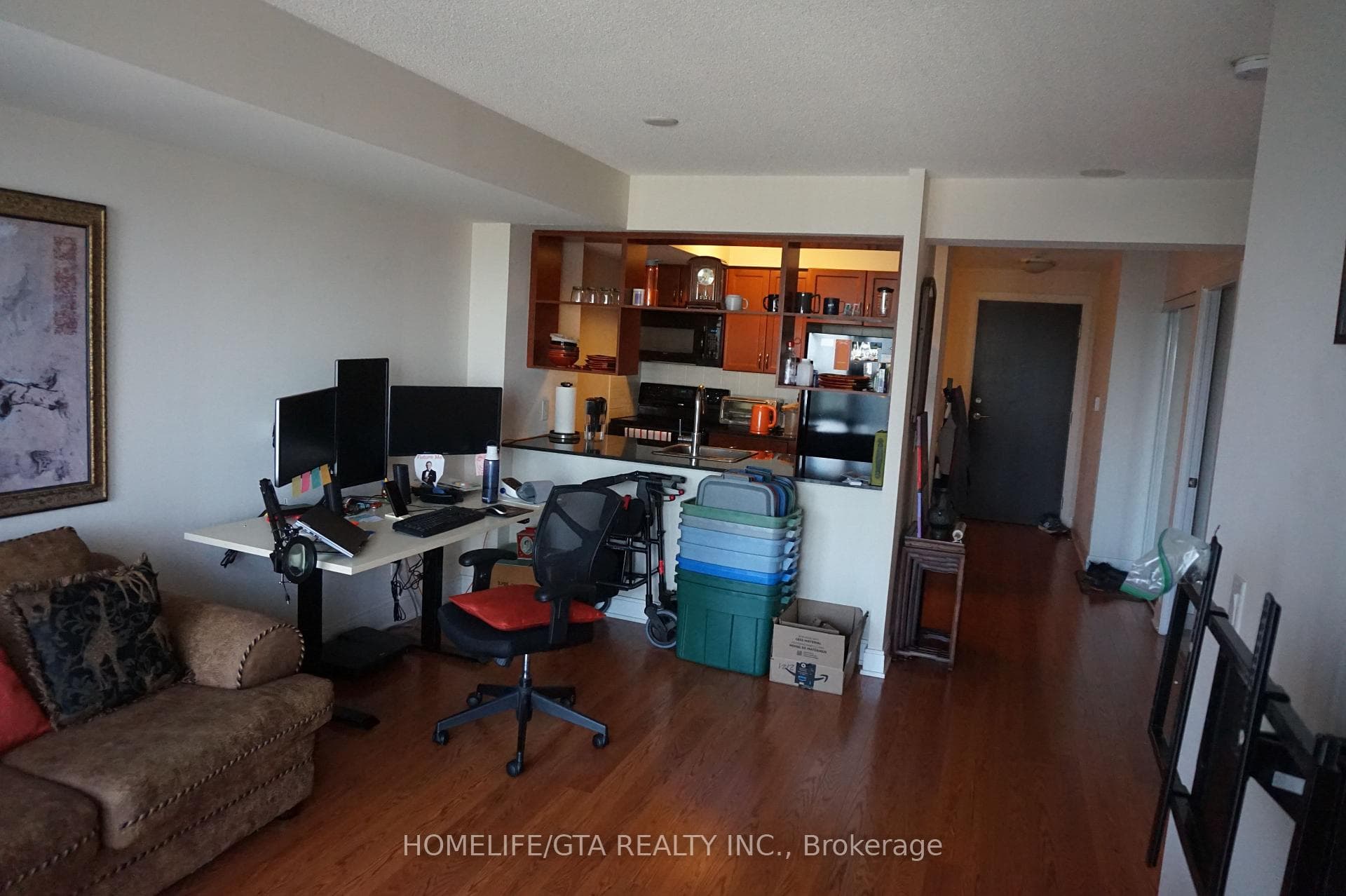 135 Village Green Square Unit 2121 photo 20