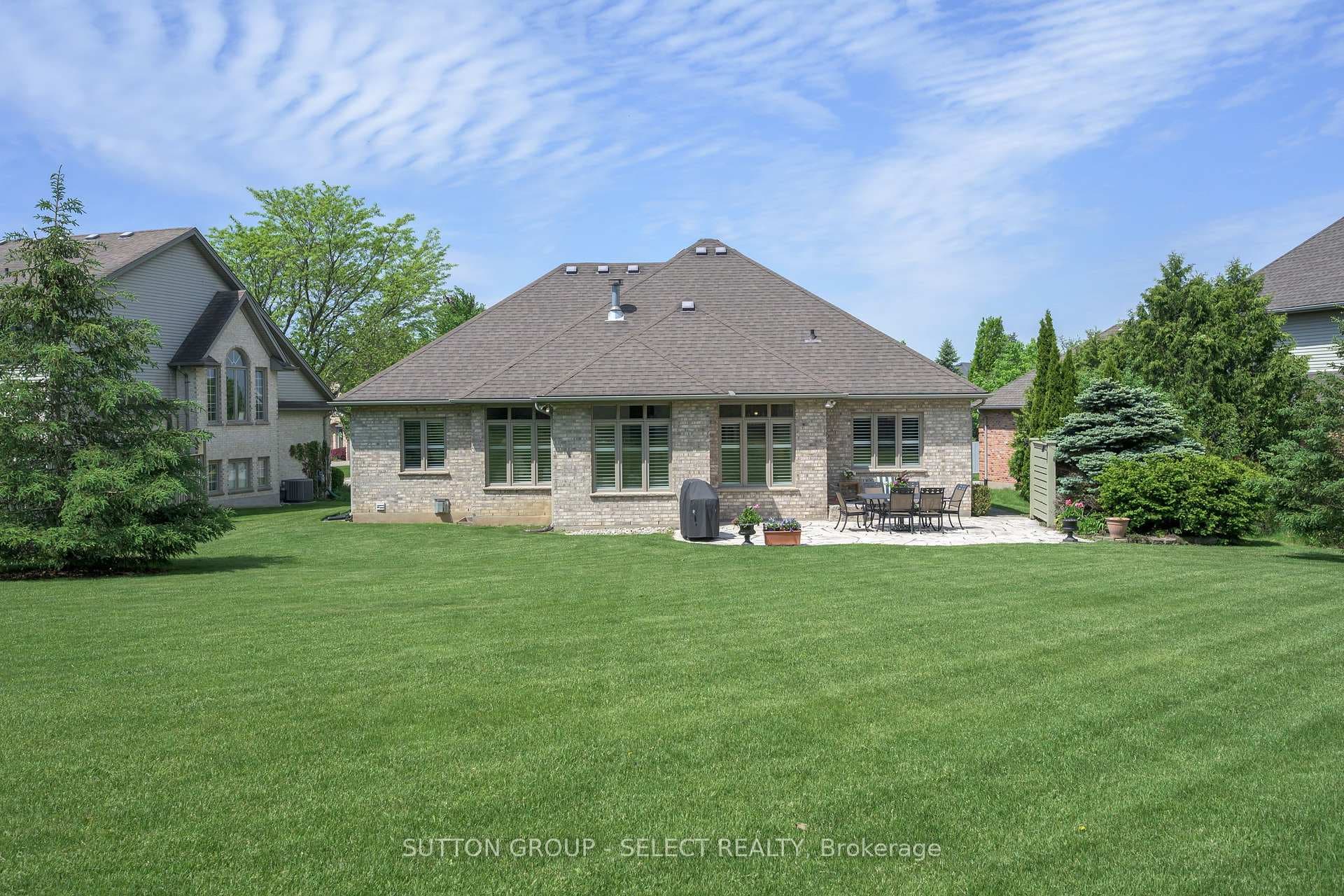 1876 Standfield Road photo 33