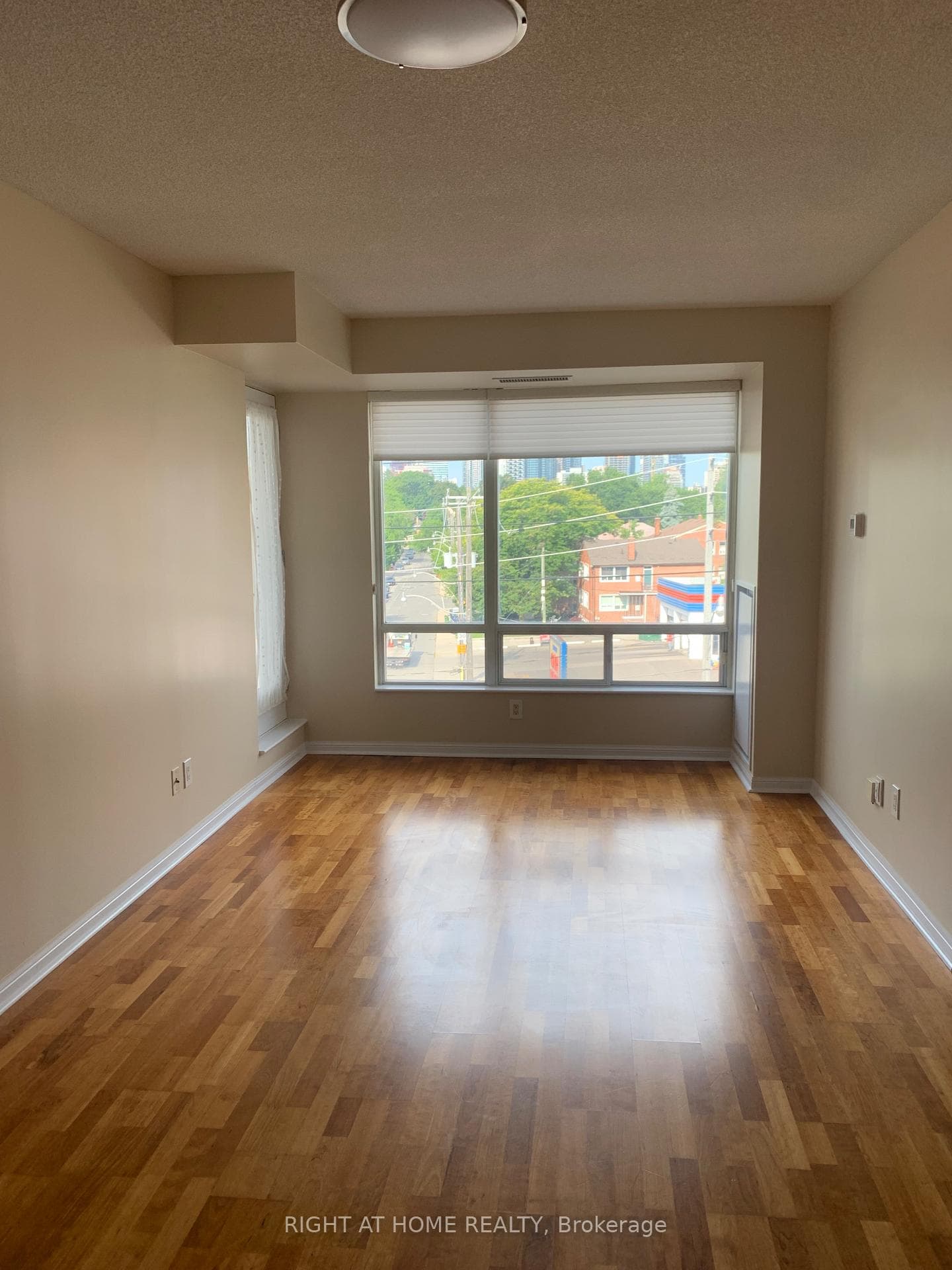 1801 Bayview Avenue Unit 507 photo 8