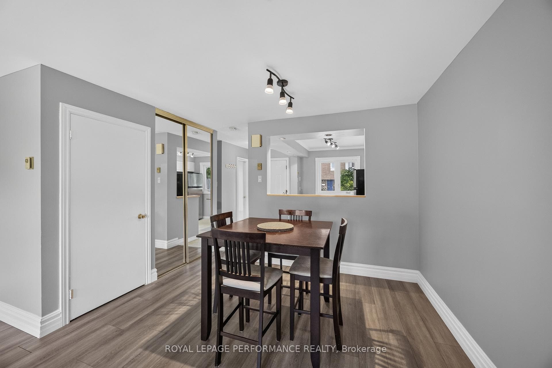 1304 Alness Court Unit 16 photo 19
