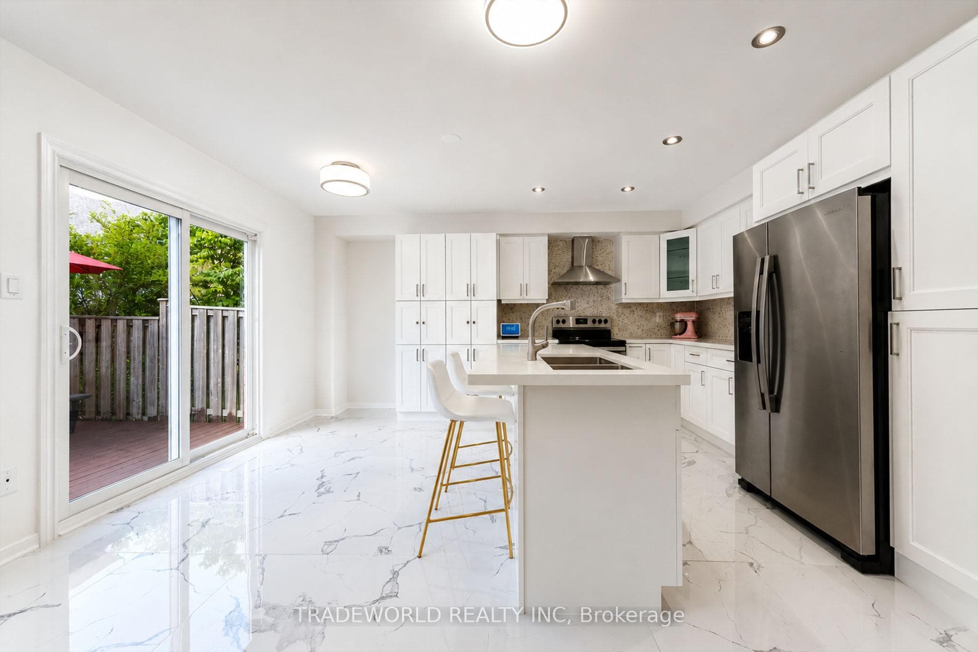 25 Bassett Avenue photo 12