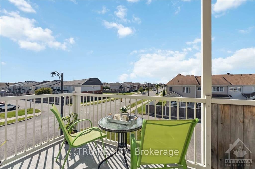 583 LAKERIDGE Drive photo 17