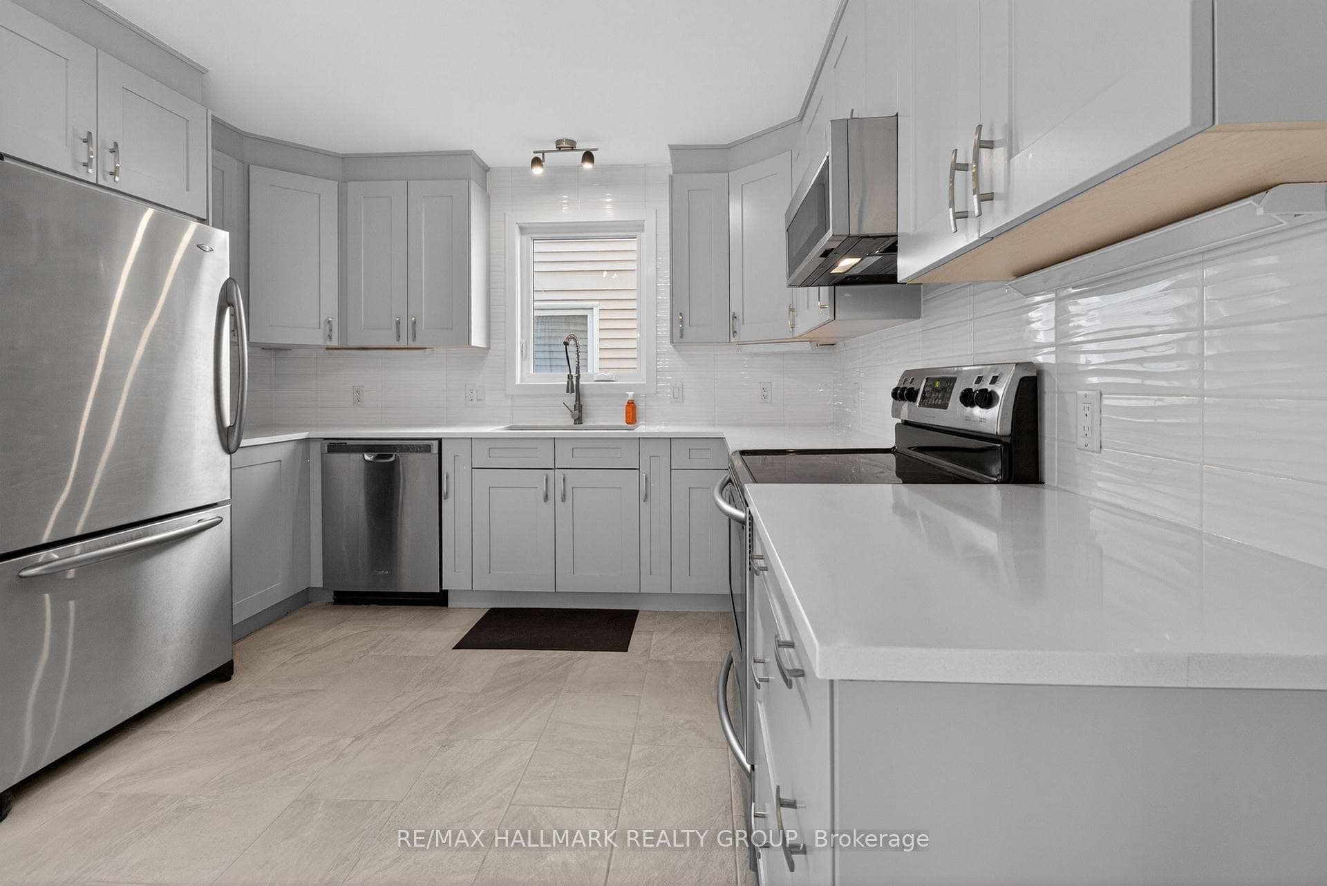 463 Princess Louise Drive photo 19