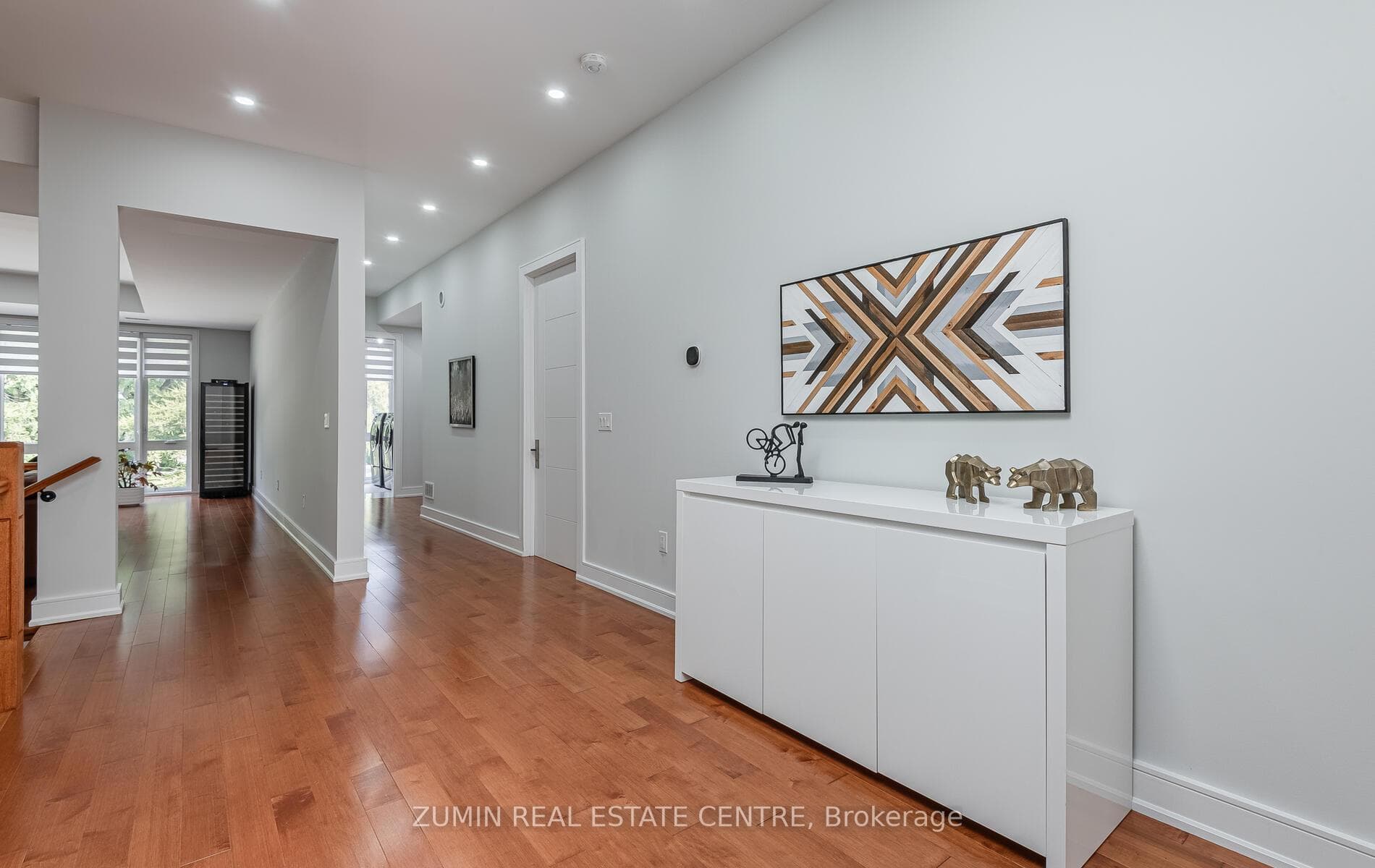 1834 Appleview Road photo 18