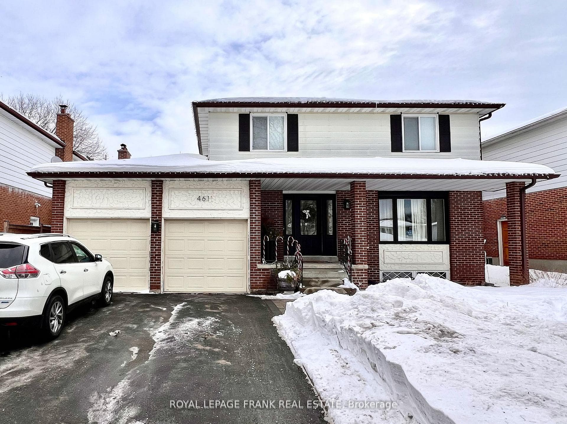 461 Tweedsmuir Street Unit Lower photo 8