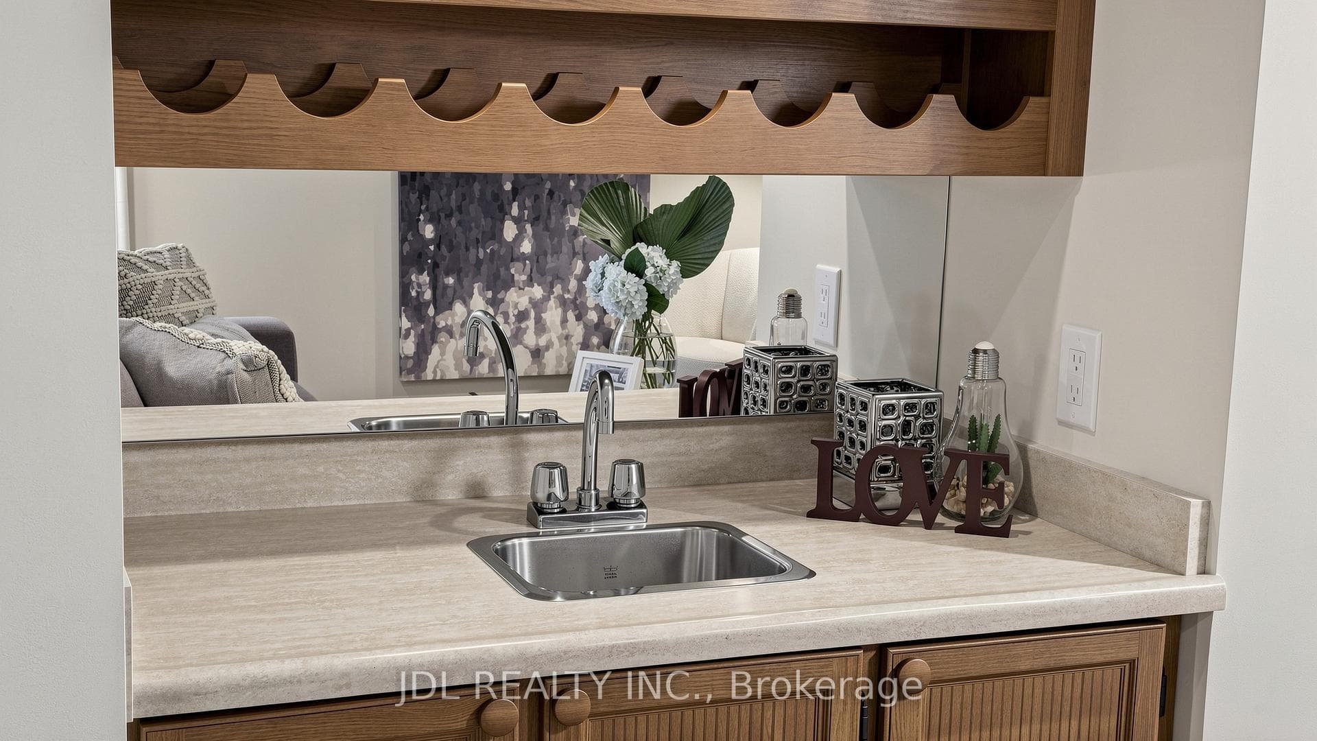 16 Breckonwood Crescent photo 19
