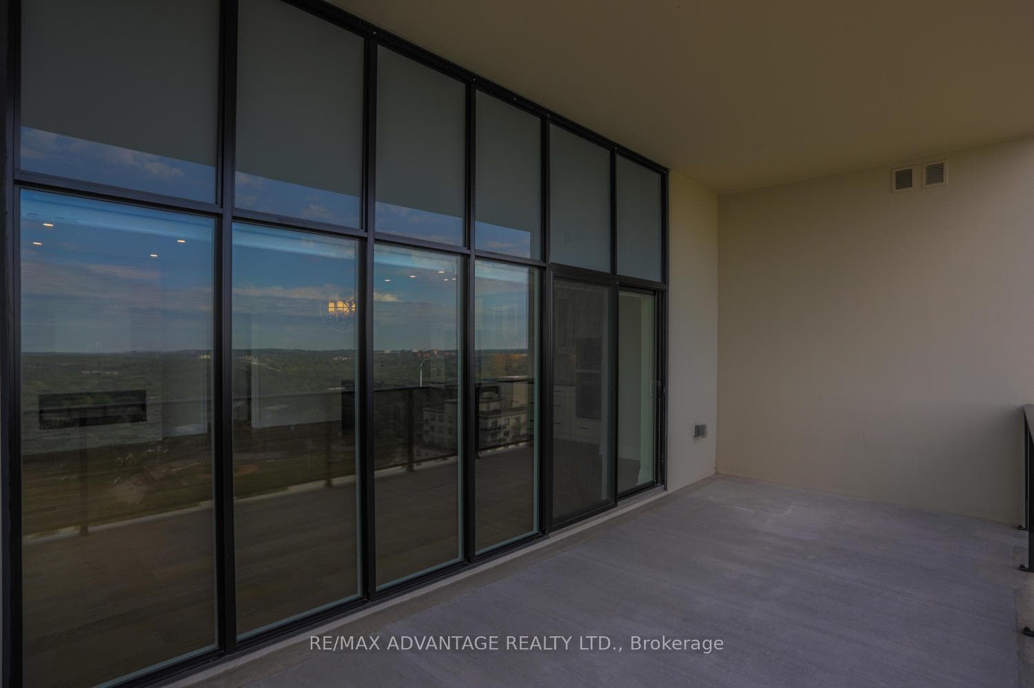 505 Talbot Street Unit 2701 photo 23