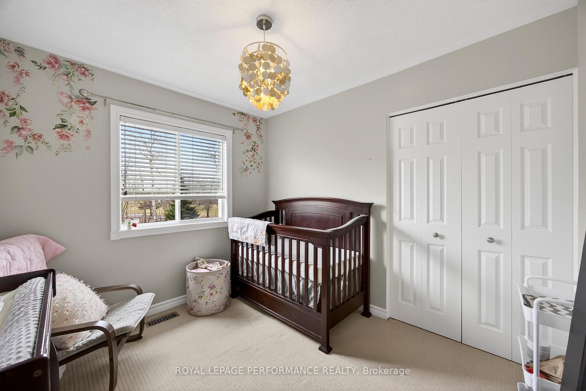 2191 Saturn Crescent photo 35
