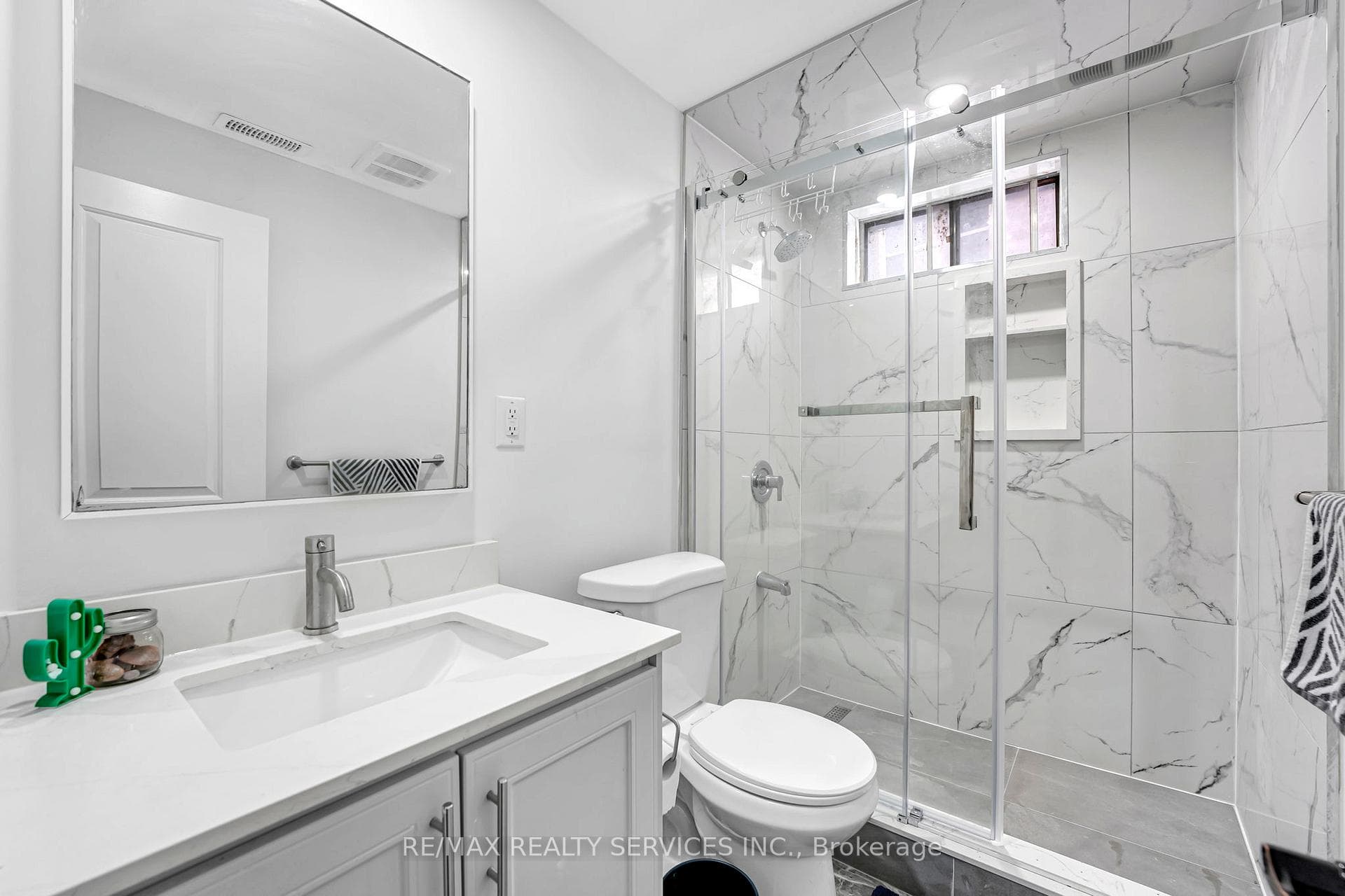 109 Millington Crescent photo 20