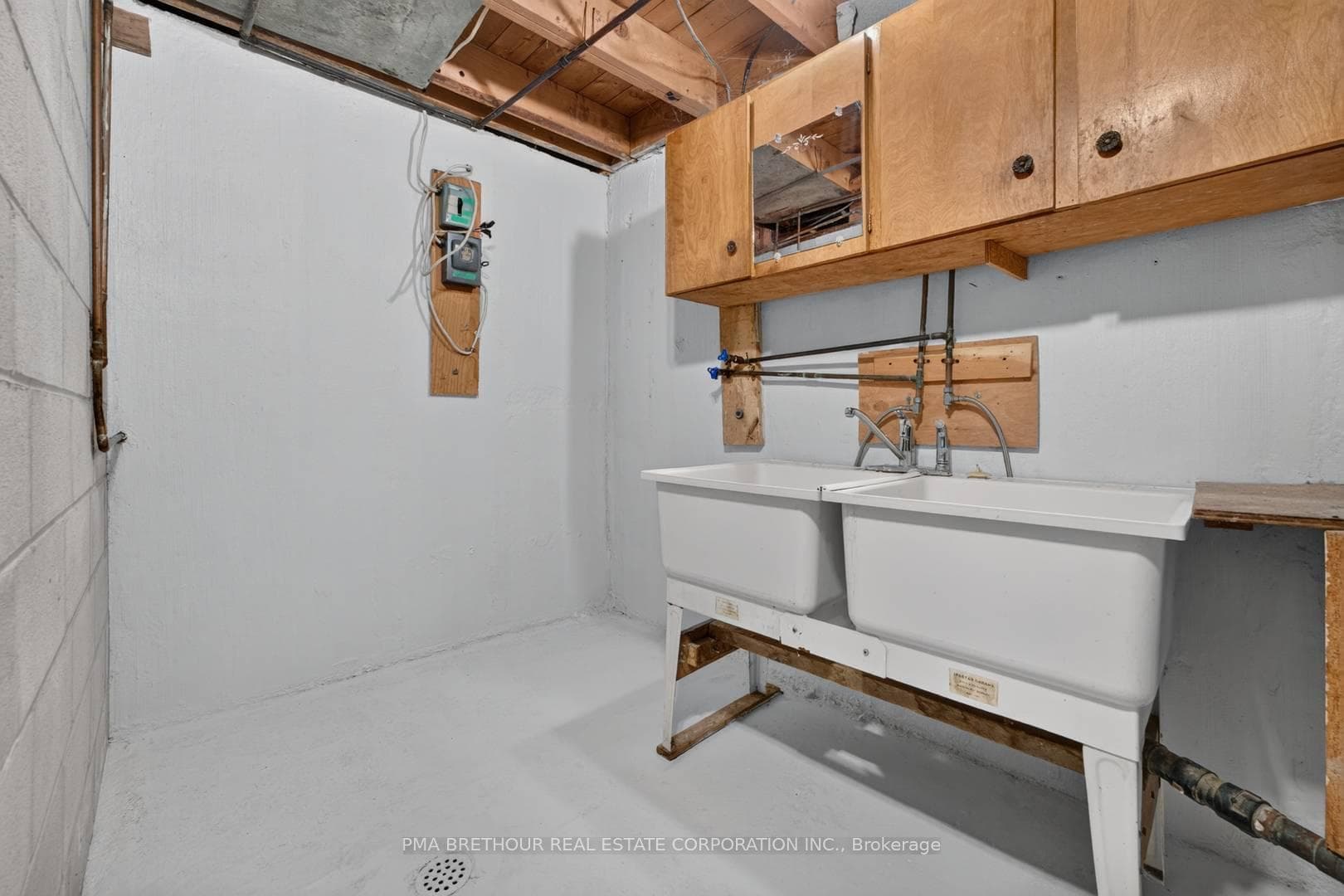 65 Goldsboro Road photo 22