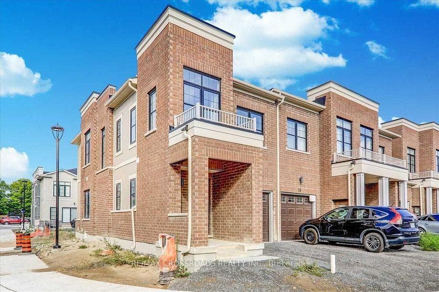 82 King George Way photo 2