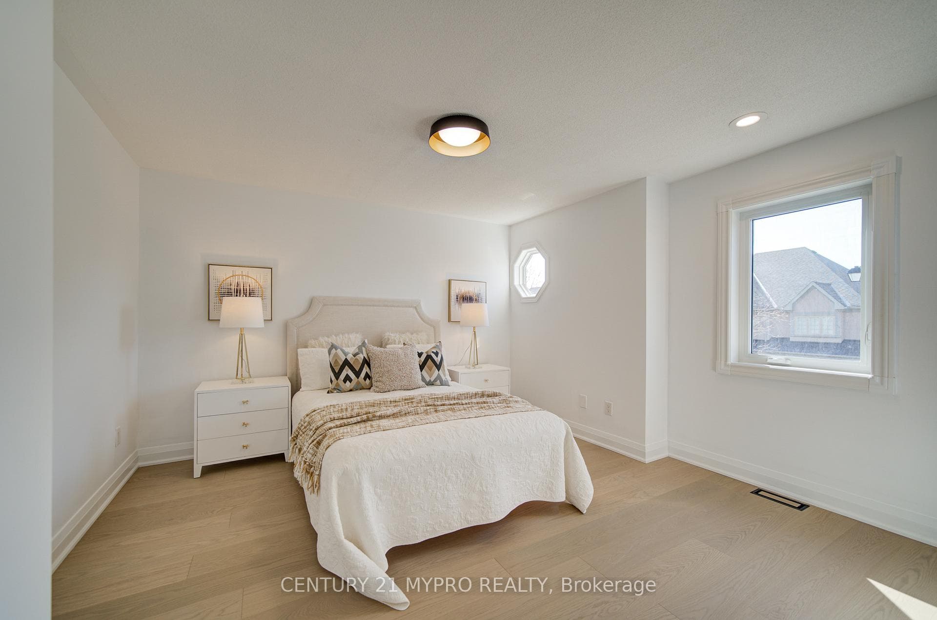 64 Glengordon Crescent photo 31