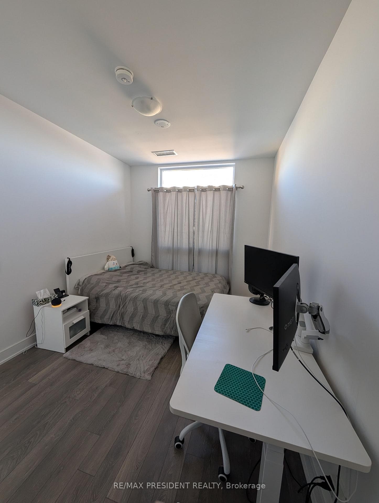 1350 Ellesmere Road Unit 1207 photo 8