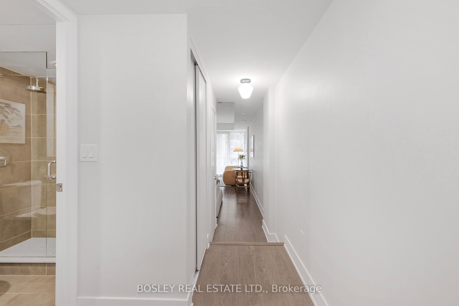 508 Wellington Street Unit 307 photo 3