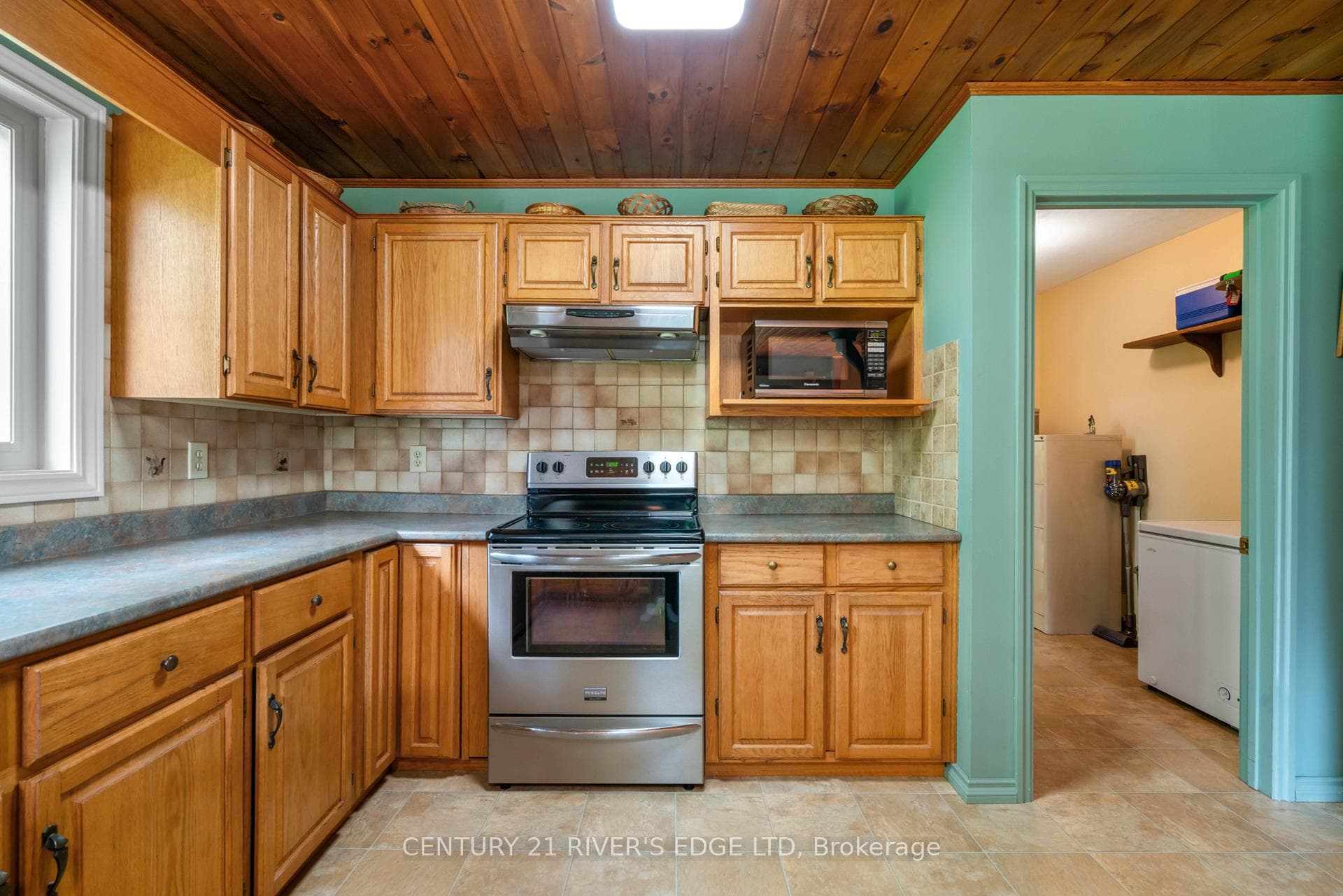 814 Plumhollow Road photo 22