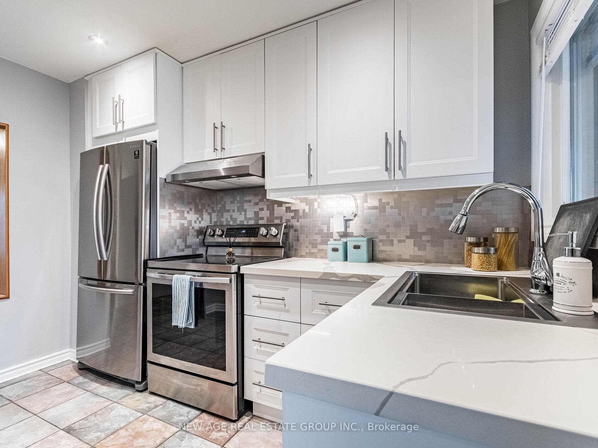 188 Golden Orchard Drive photo 14