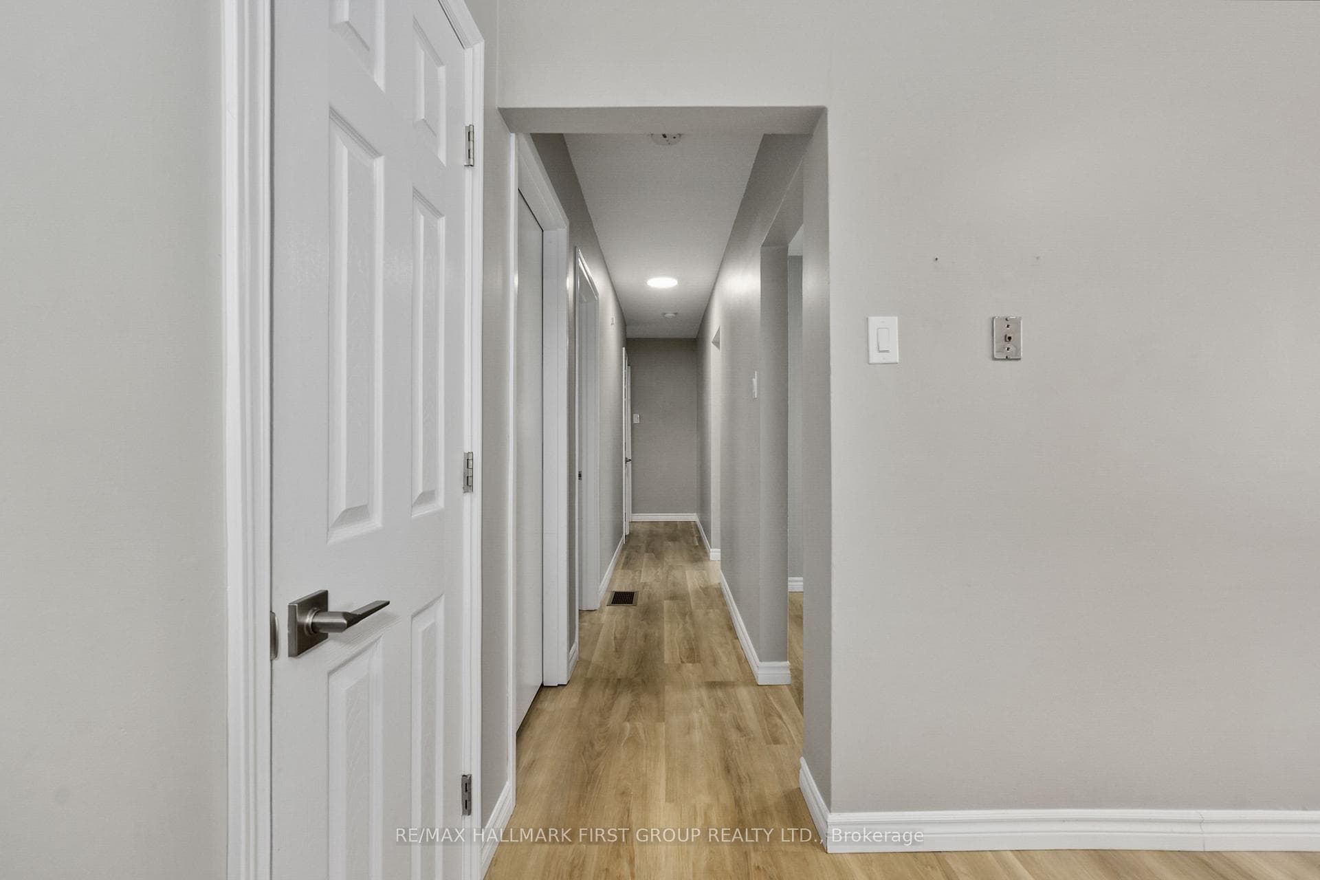 176 Sydenham Street Unit Upper photo 9