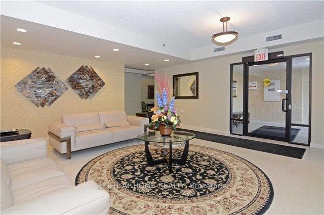 171 Shanly Street Unit 411 photo 27