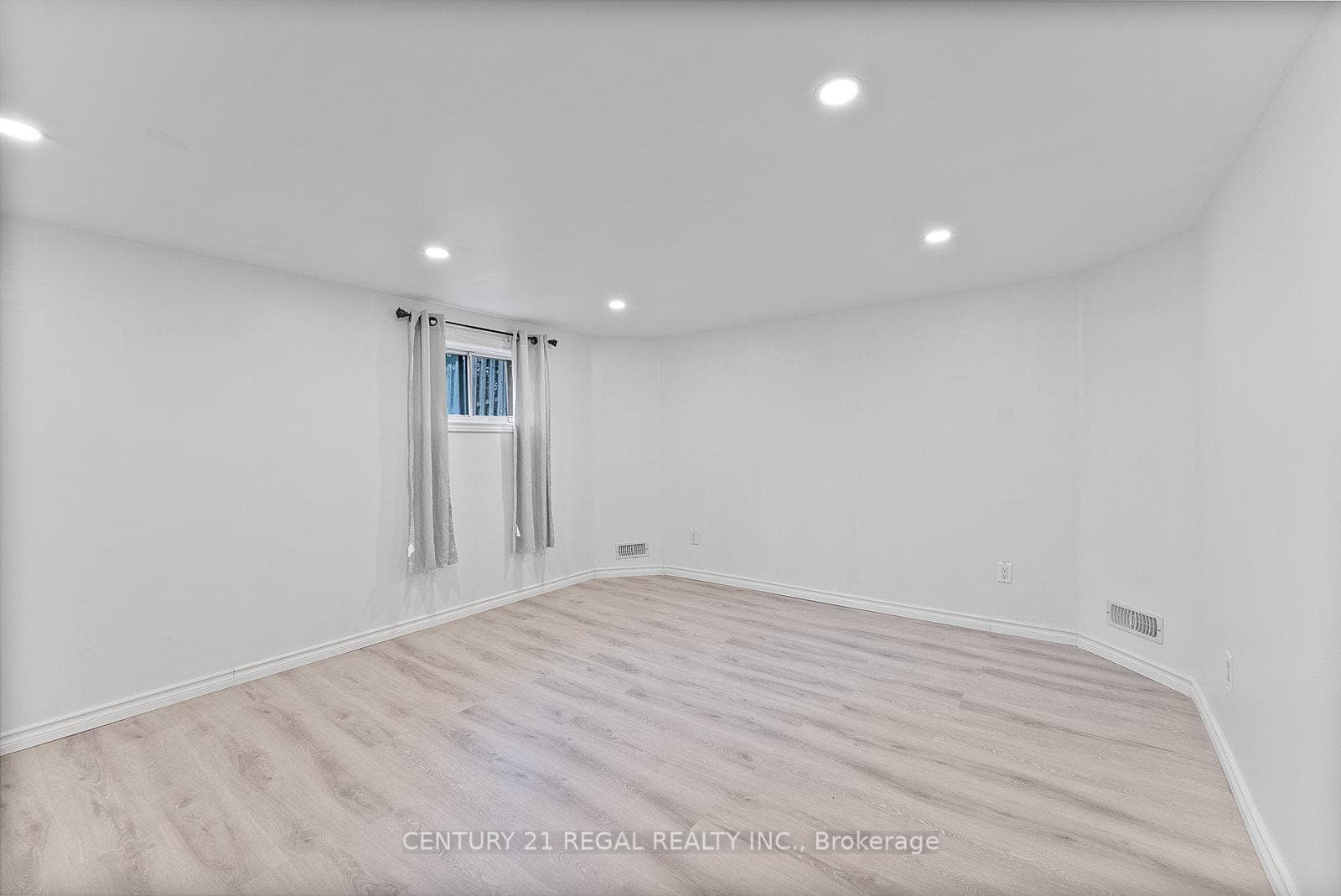 21 Louisa Drive photo 27