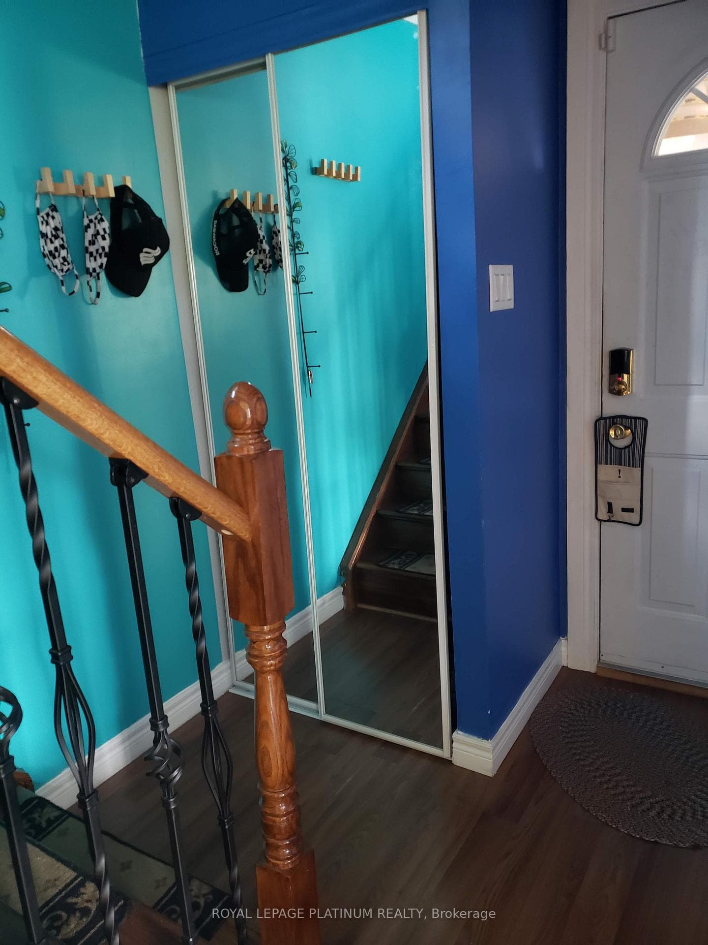 12 Holmstead Court photo 8
