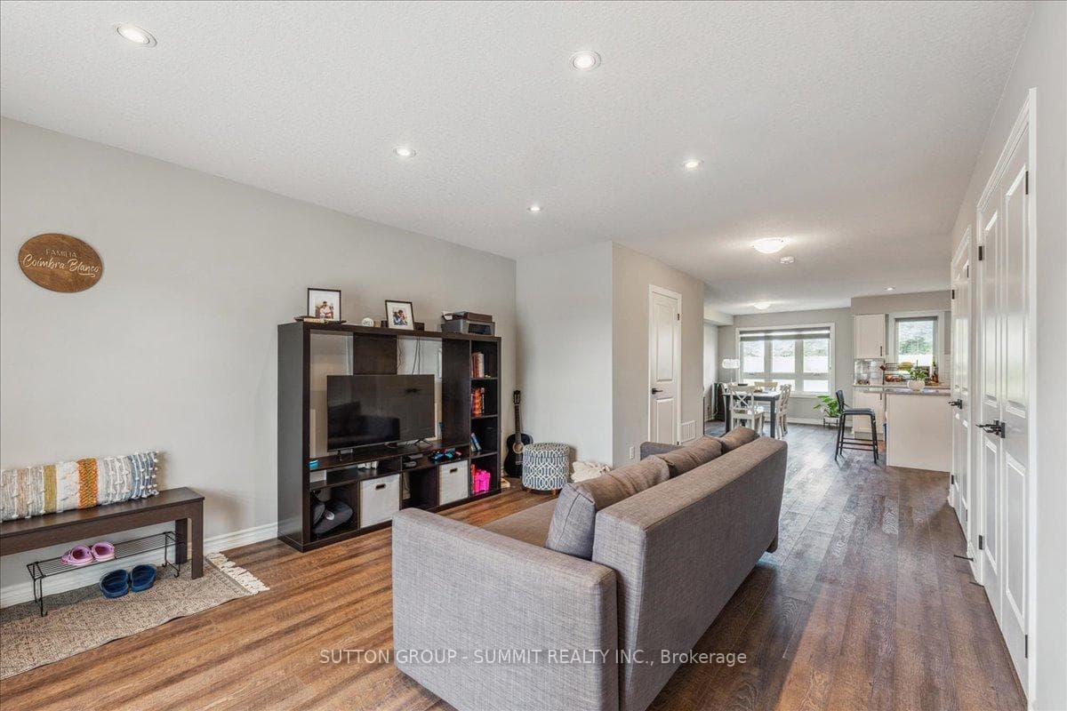 235 Chapel Hill Drive Unit 9 photo 10
