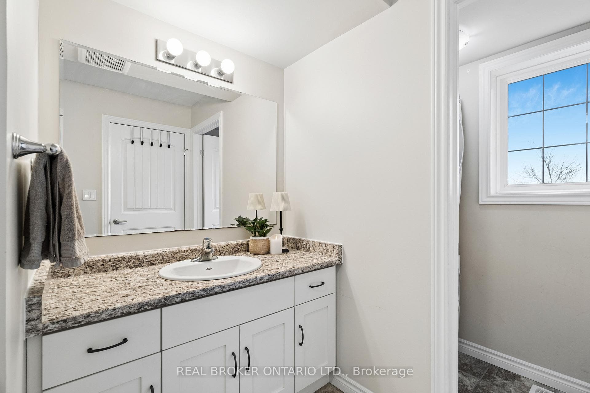 9 Guthrie Lane Unit 9B photo 10