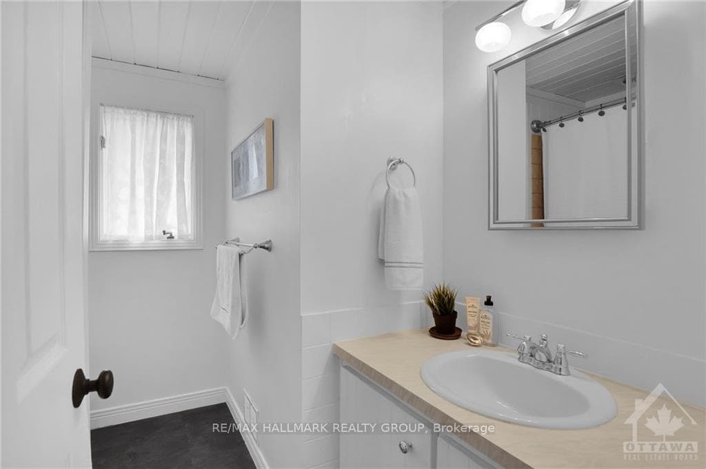 29 BISCAYNE Crescent photo 16